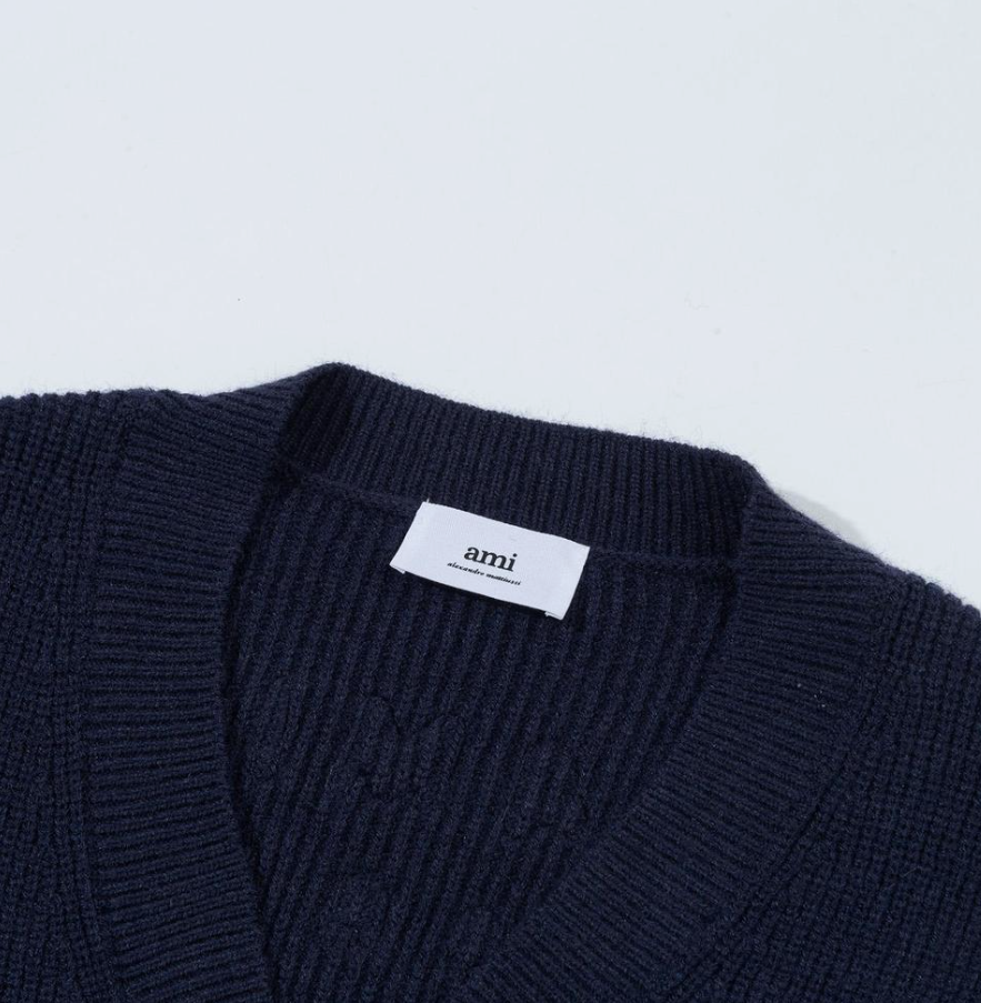Pull AMI Paris à Col V